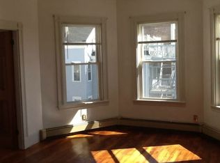 736 E 2nd St #3, Boston, MA 02127