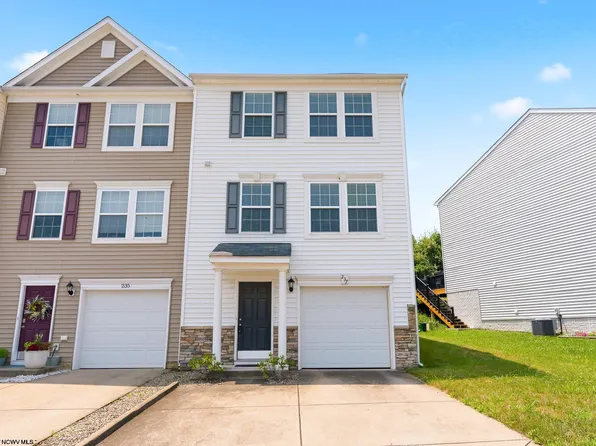 237 Birds Eye View Dr, Morgantown, WV 26501