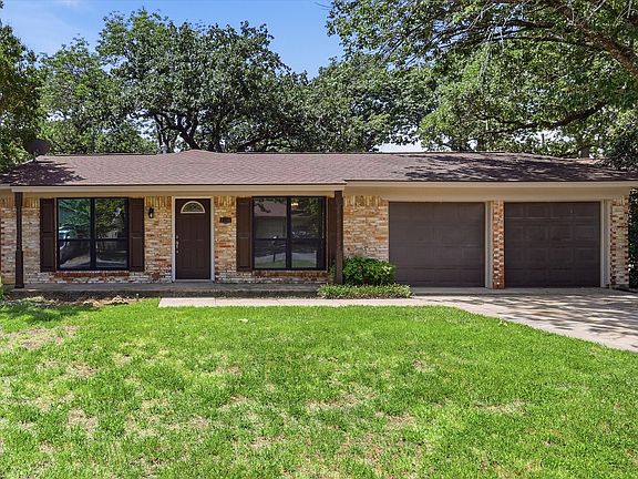 4th image of 3318 Woodthrush Ln