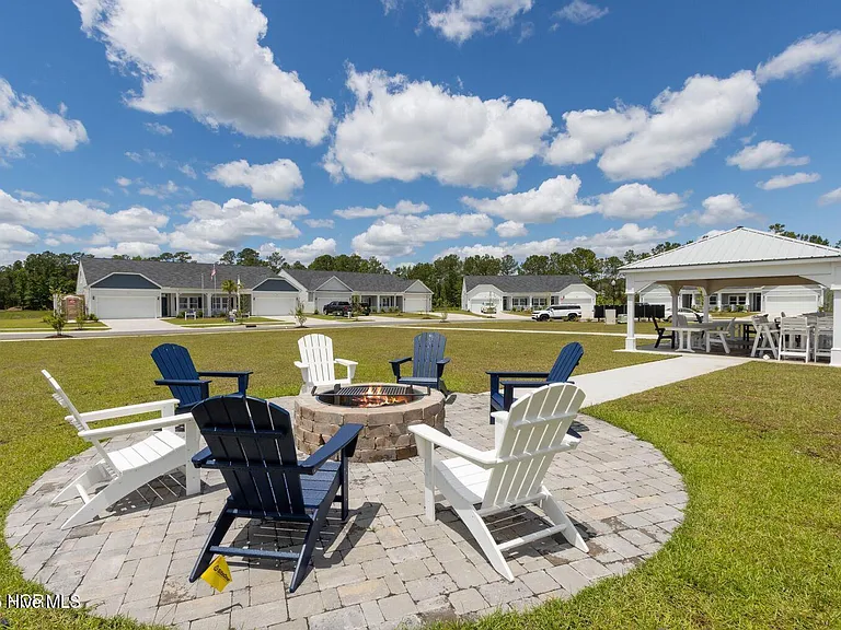 241 Arnette Dr #A — Photo 15