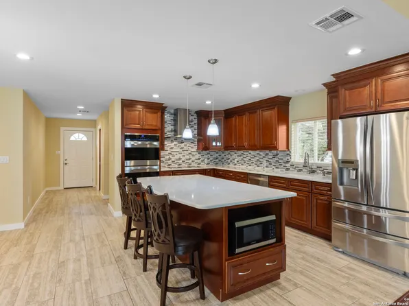 17215 SUGAR CREST DR, San Antonio, TX 78232