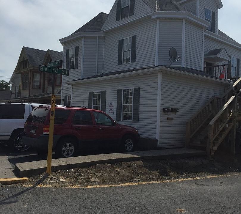 1st image of 382 Forest Ave #382A
