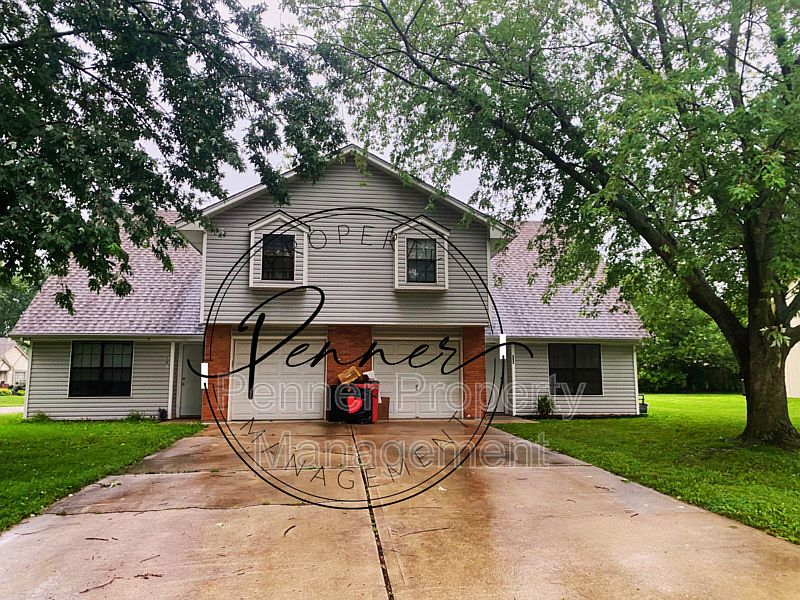1st image of 803 SW 36th Street Ter