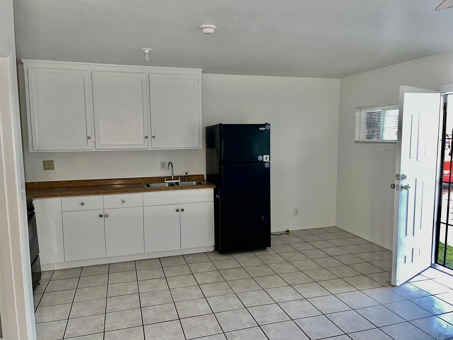 1 bed, 750 sqft, $2,200 — Photo 3