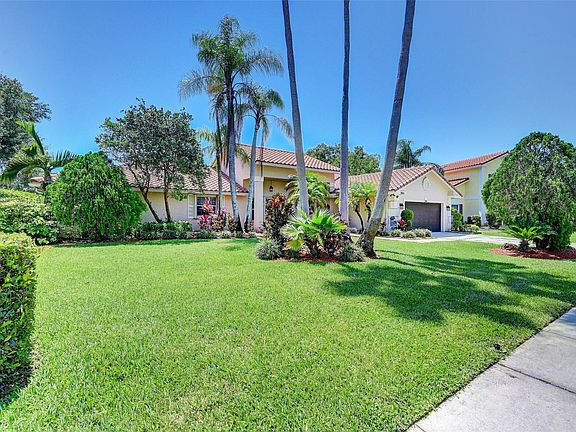 5th image of 1960 SW 101st Avenue