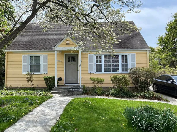 40 Woodland Ave, Hamden, CT 06514