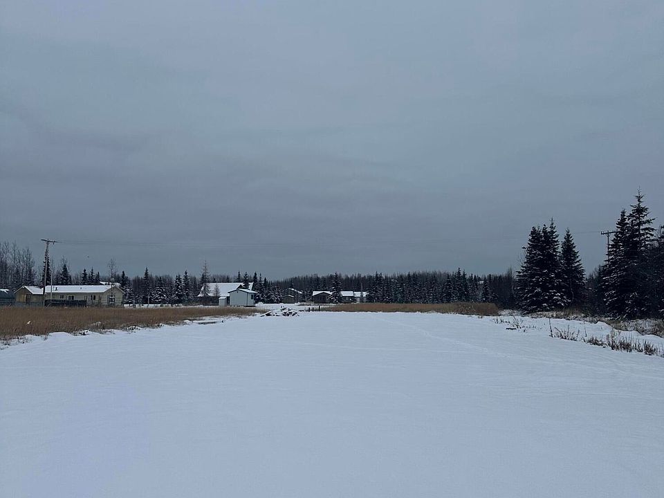 2nd image of 47979 Melinda Way
