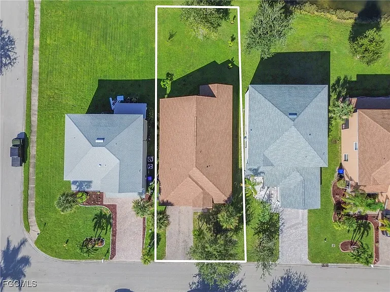 8125 Silver Birch Way — Photo 31