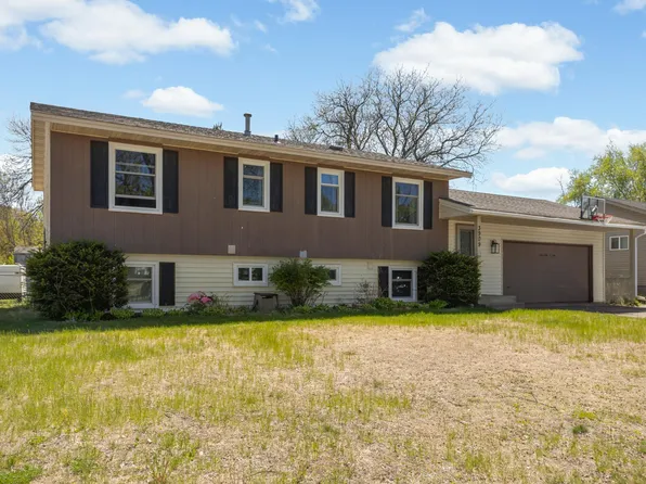 3909 81st Ave N, Brooklyn Park, MN 55443