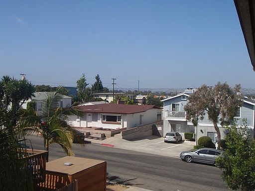 5th image of 4345 Mentone St APT D