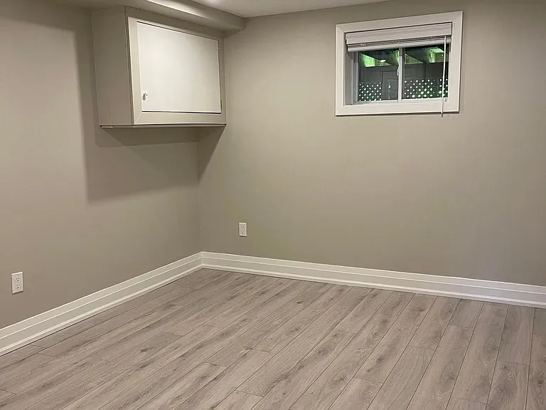 771 Krosno Blvd #BASEMENT — Photo 9