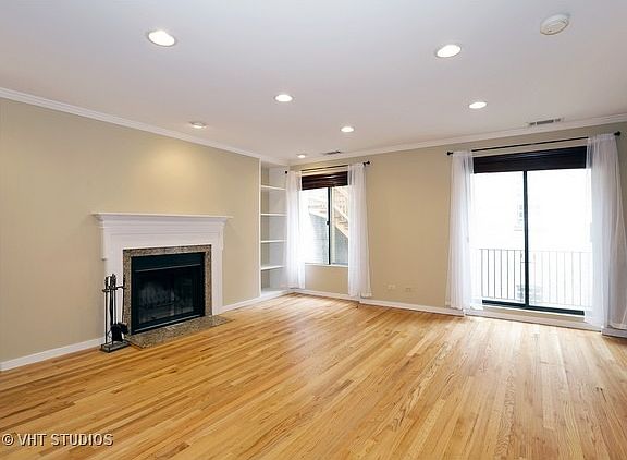 2nd image of 900 W Ainslie St APT H