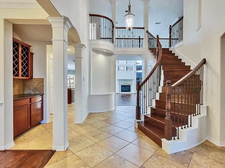 1904 Keswick Ct — Photo 5
