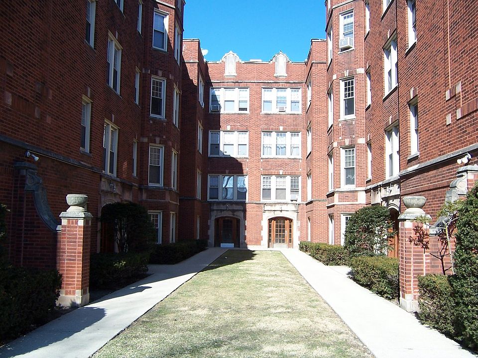 1st image of 4838 W Henderson St #2B