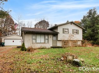 5868 16 Mile Rd NE, Cedar Springs, MI