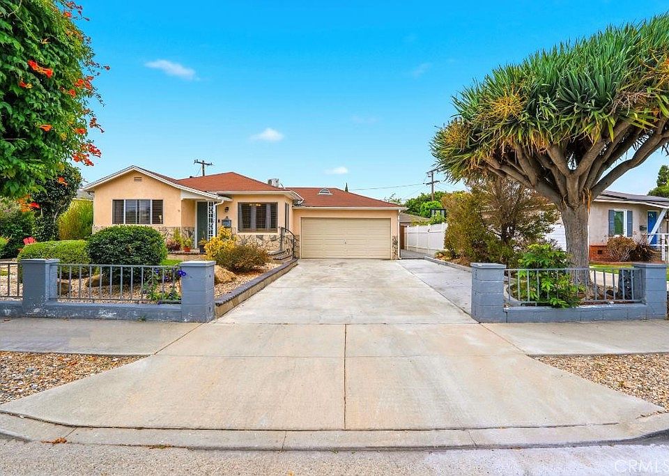 1st image of 5055 N Raton Cir