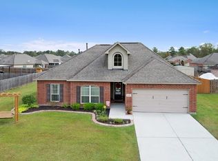 22476 New Port Dr, Denham Springs, LA 70726