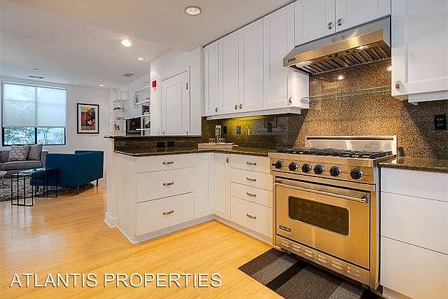 1st image of 800 High St APT 204