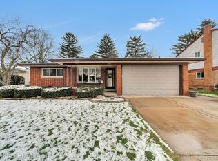 30021 Cousino Dr, Warren, MI 48092