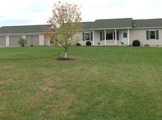 301 Sunshine Rd, Everett, PA 15537