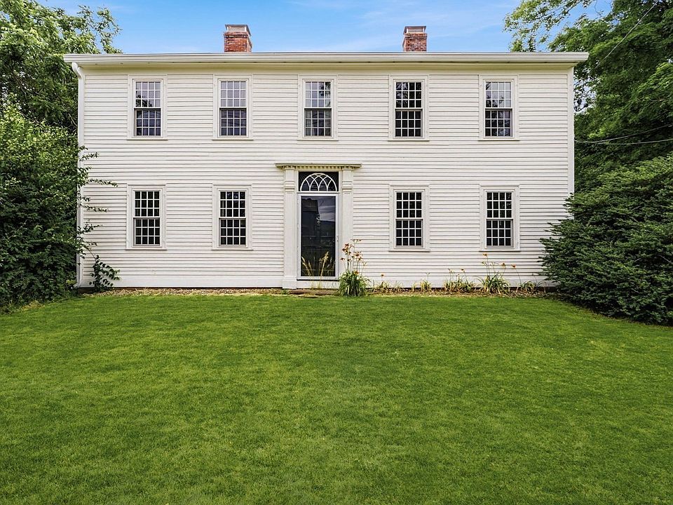 1st image of 392 Greenfield Rd