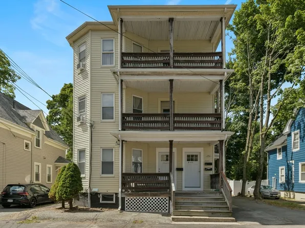 7 Foster St, North Attleboro, MA 02703