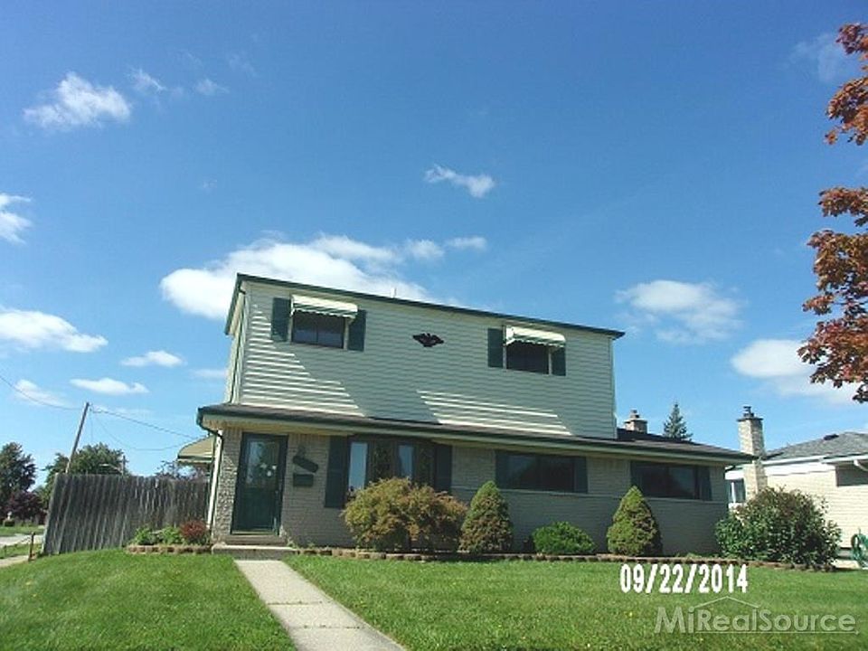 1st image of 27725 Larry St
