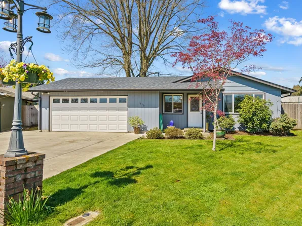 1370 Riggs St, Eugene, OR 97401