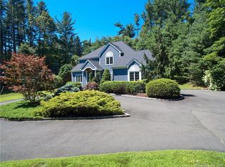 117 Alberts Hill Rd, Sandy Hook, CT 06482