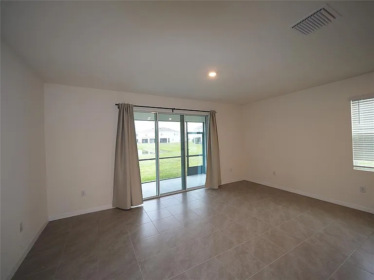 1722 Woodleaf Hammock Ct — Photo 10