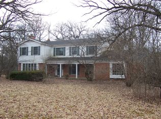 33W456 Woodmere Ln, Wayne, IL 60184