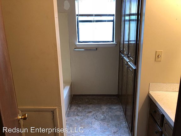 3rd image of 2305 N Jay St