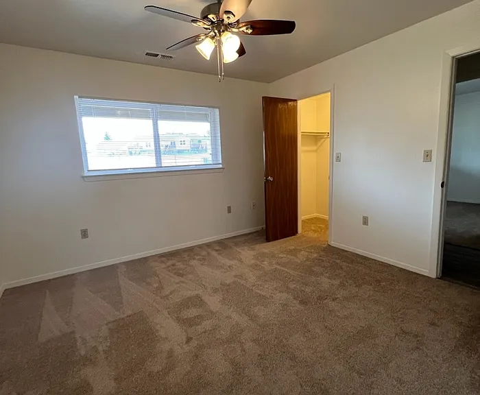 348 Sacajawea Ct — Photo 6