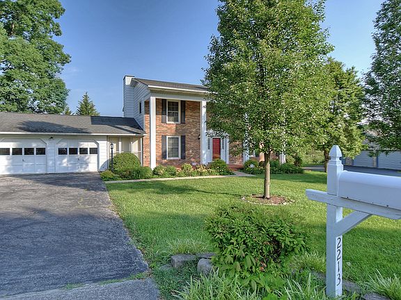 3rd image of 2213 Kipping St