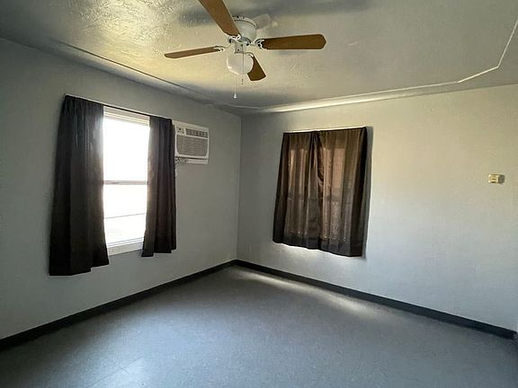 2nd image of 1860 Juniper Ave