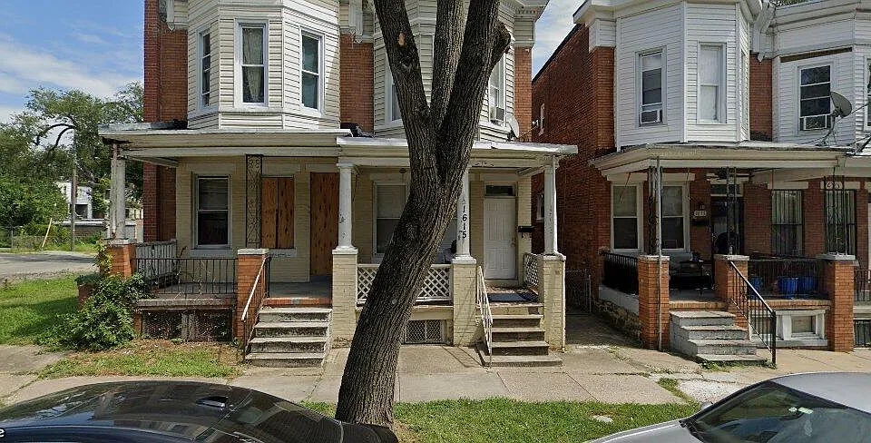 1615 N Ellamont St
