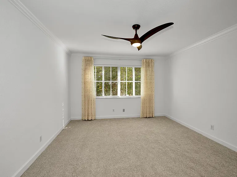 1515 E Broward Blvd #227 — Photo 7