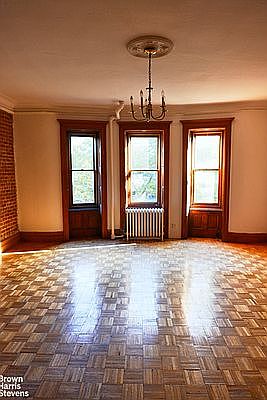 3rd image of 159 W 76th St APT 4A