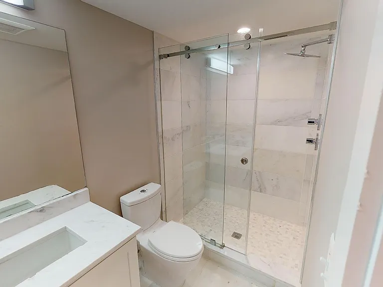 520 Kennedy St NW #4 — Photo 8