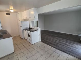 620 S Myrtle Ave #2, Inglewood, CA 90301