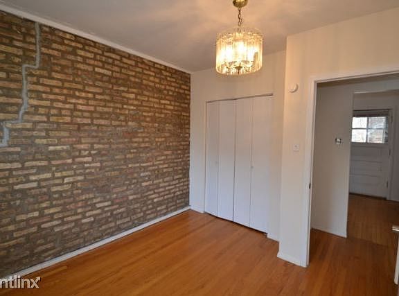 3rd image of 1101 W Barry Ave Unit Ig3east