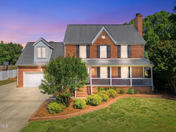 602 Driftwood Dr, Gibsonville, NC 27249