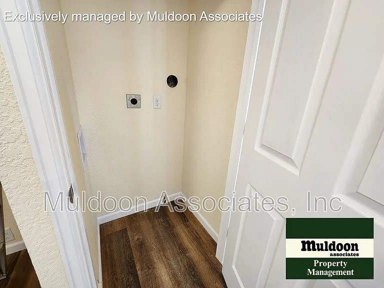625 Elm St — Photo 9