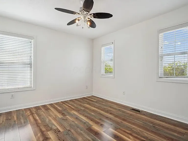 140 Andiron Dr — Photo 17