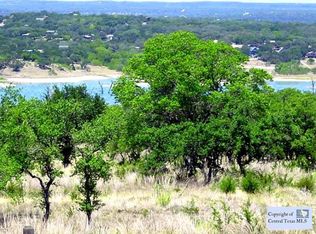 720 Lago Vista Dr, Canyon Lake, TX 78133