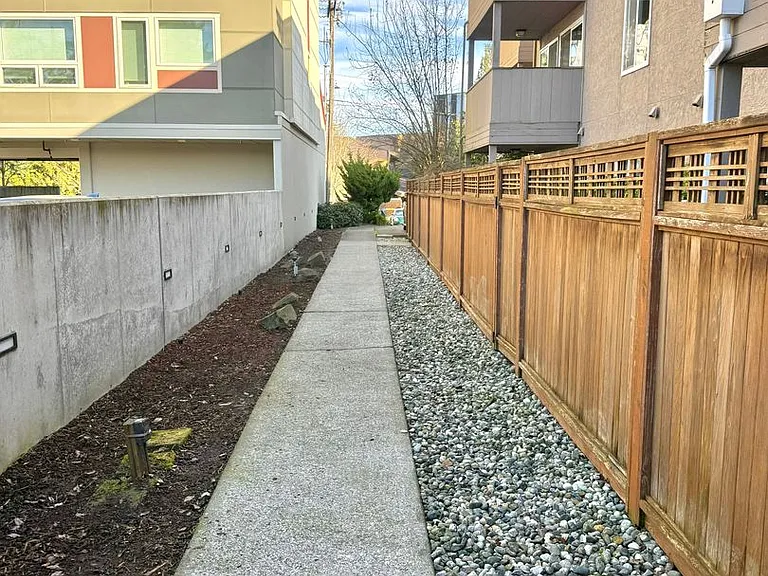 18524 Tm Jd Gisz Llc — Photo 26