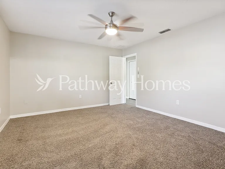 1935 Spanish Oaks Dr N — Photo 17