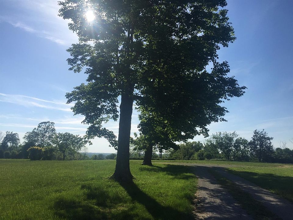 2nd image of 6543 Branch Hill Miamiville Rd