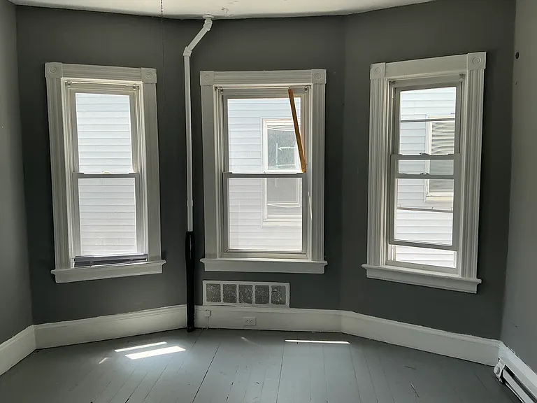 9 Grove St #1 — Photo 1