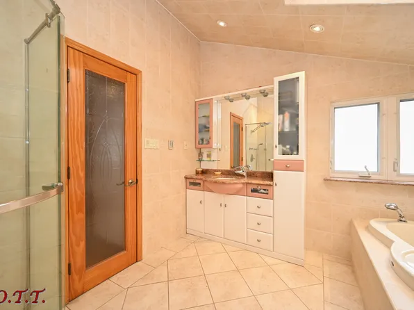 47 Gaylord Drive North image 16 of 21